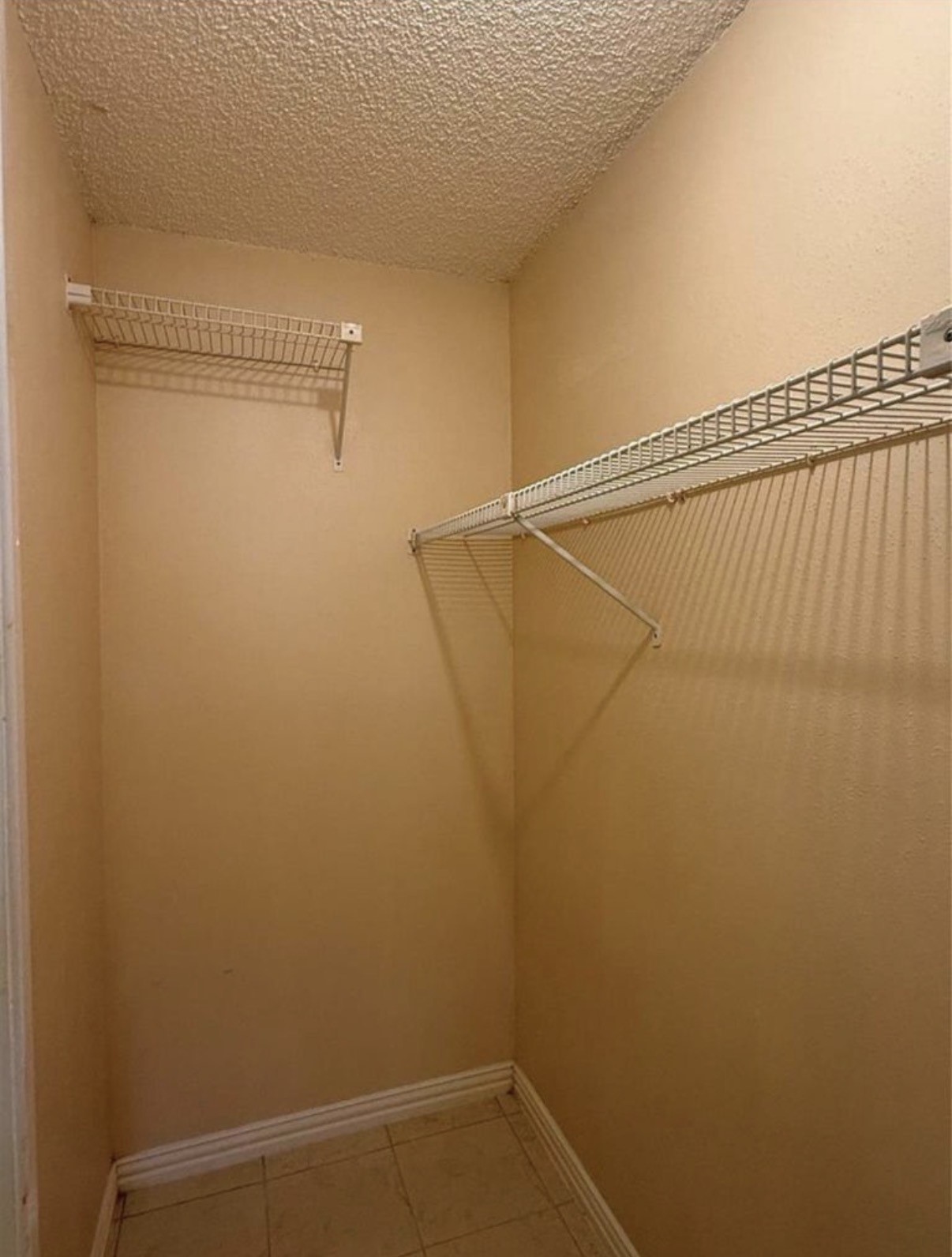4027 Summit Valley Drive Property Photo 17