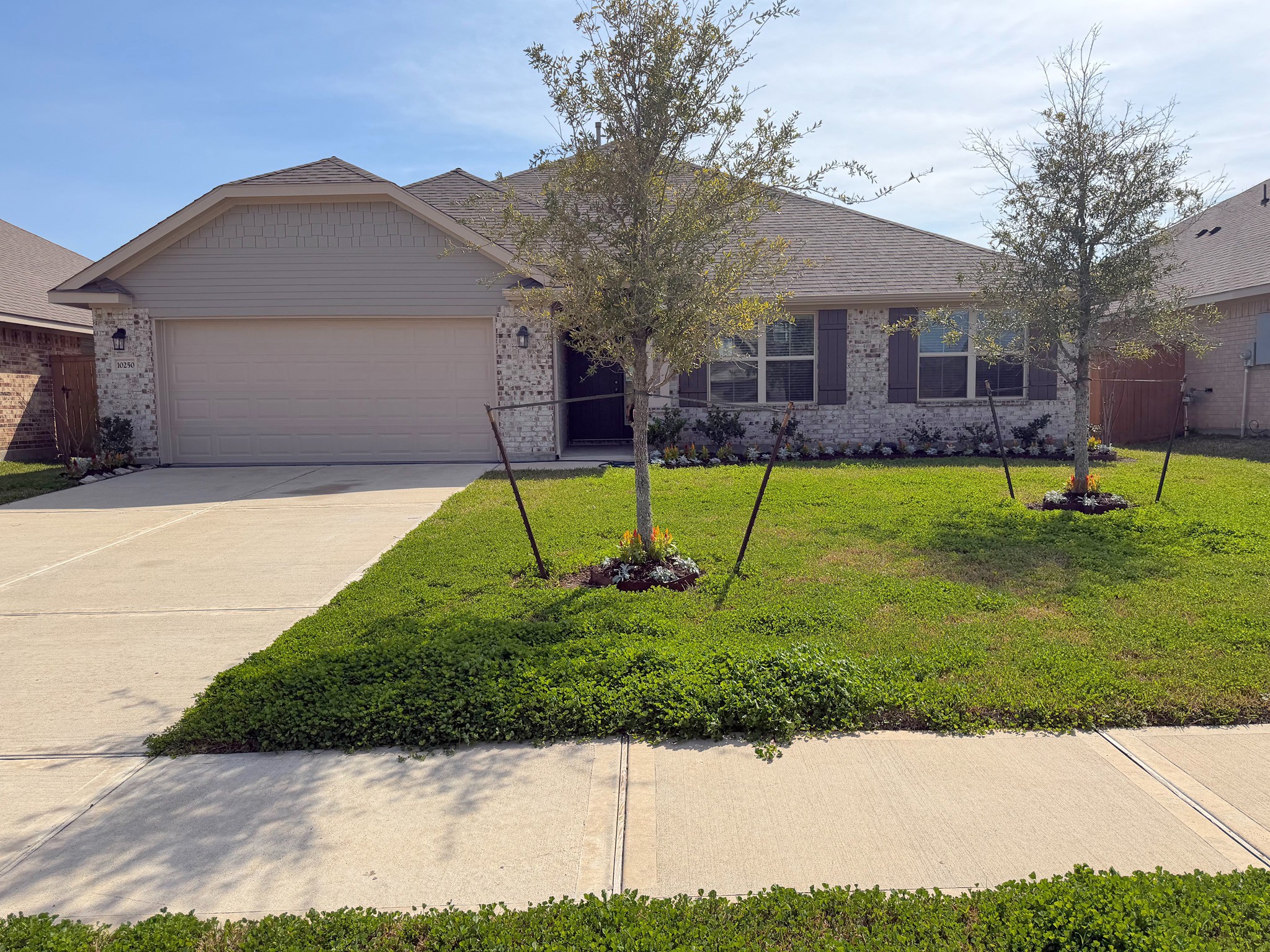 10250 Whitney Reach Drive Property Photo 1
