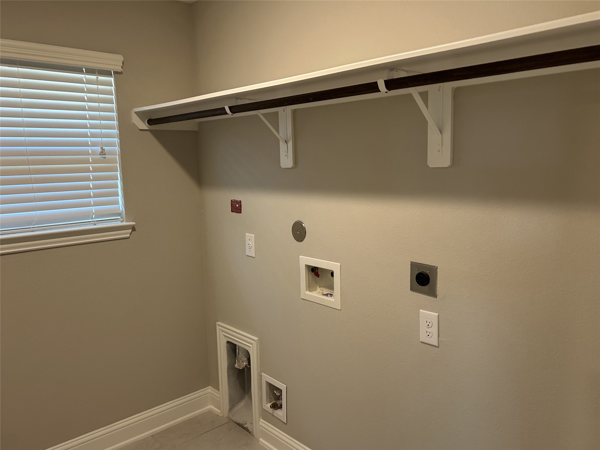 10250 Whitney Reach Drive Property Photo 18