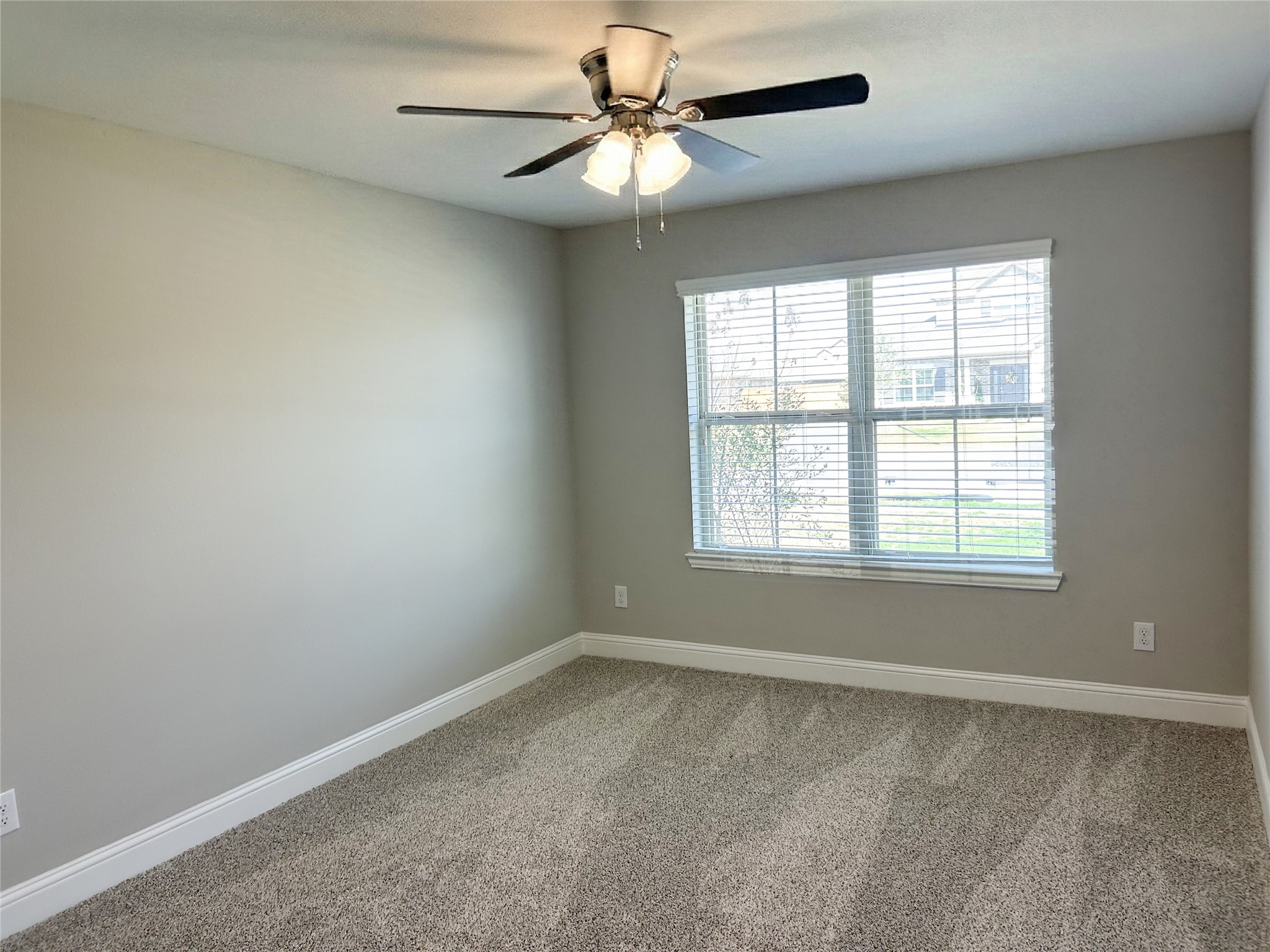 10250 Whitney Reach Drive Property Photo 20
