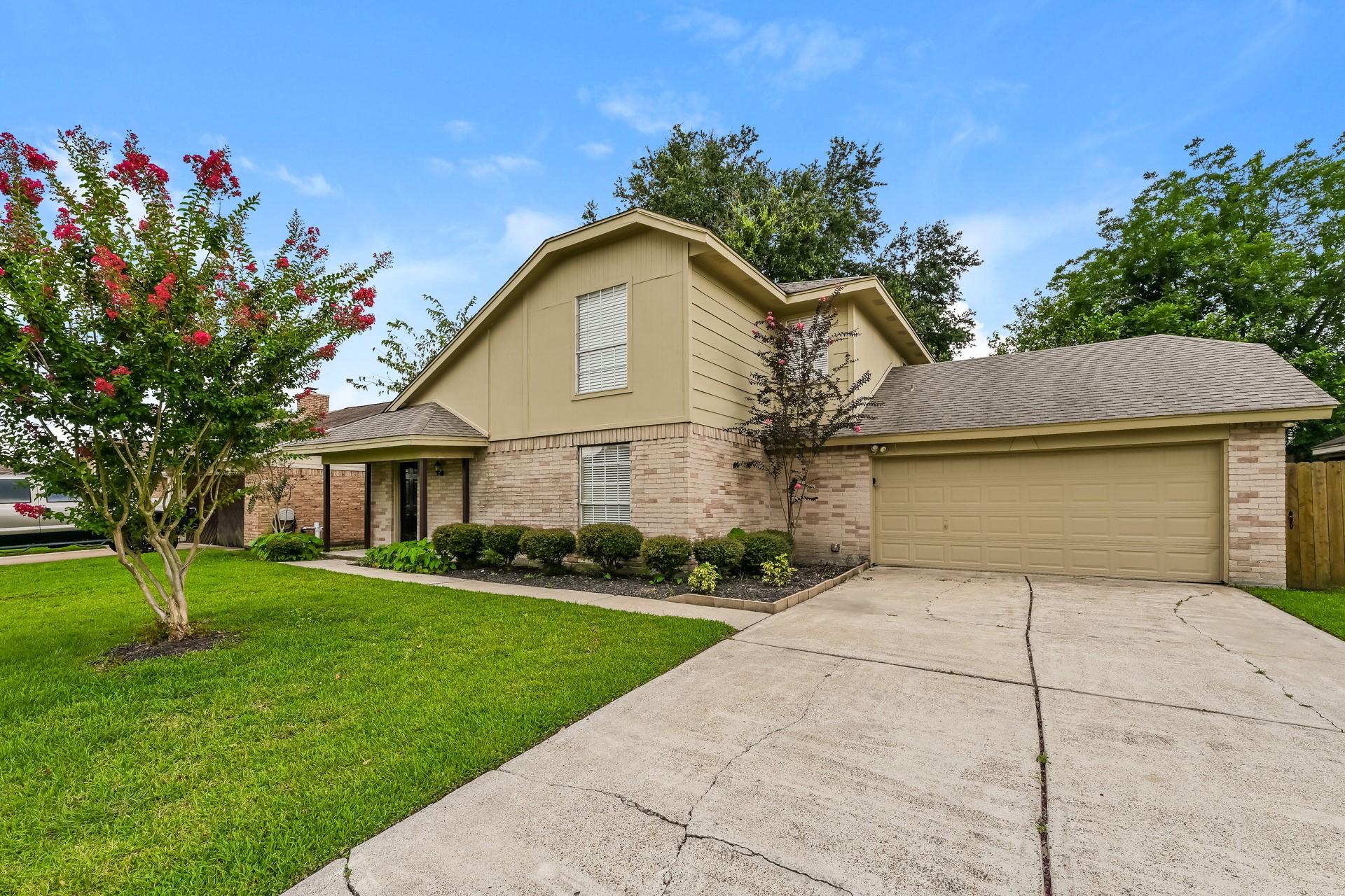 1518 Washington Drive Property Photo 1