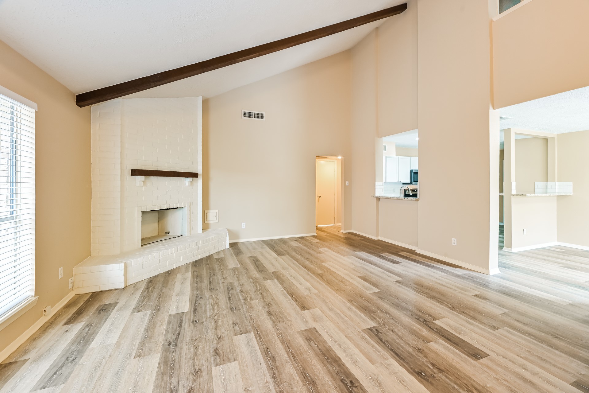 1518 Washington Drive Property Photo 2