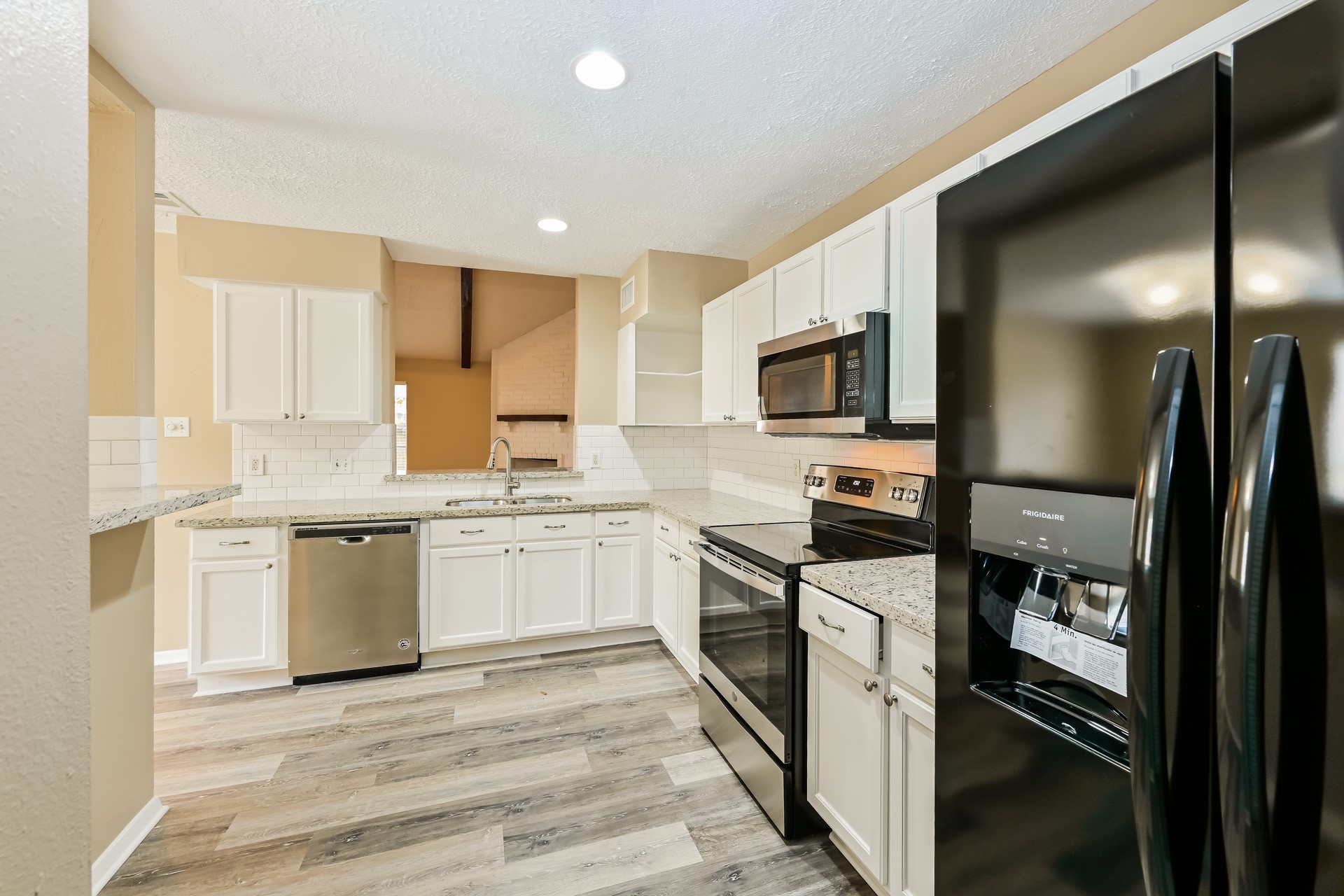 1518 Washington Drive Property Photo 6