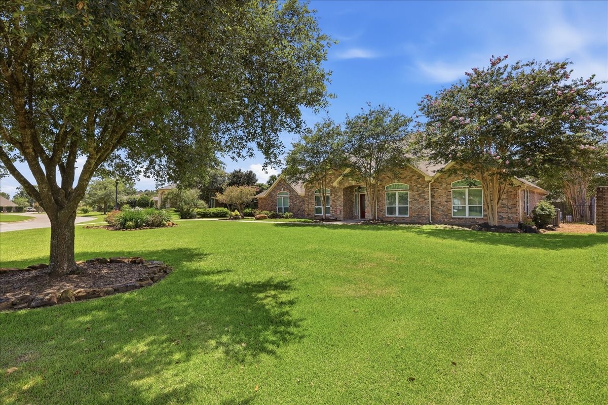 6329 Bent Water Drive Property Photo 2