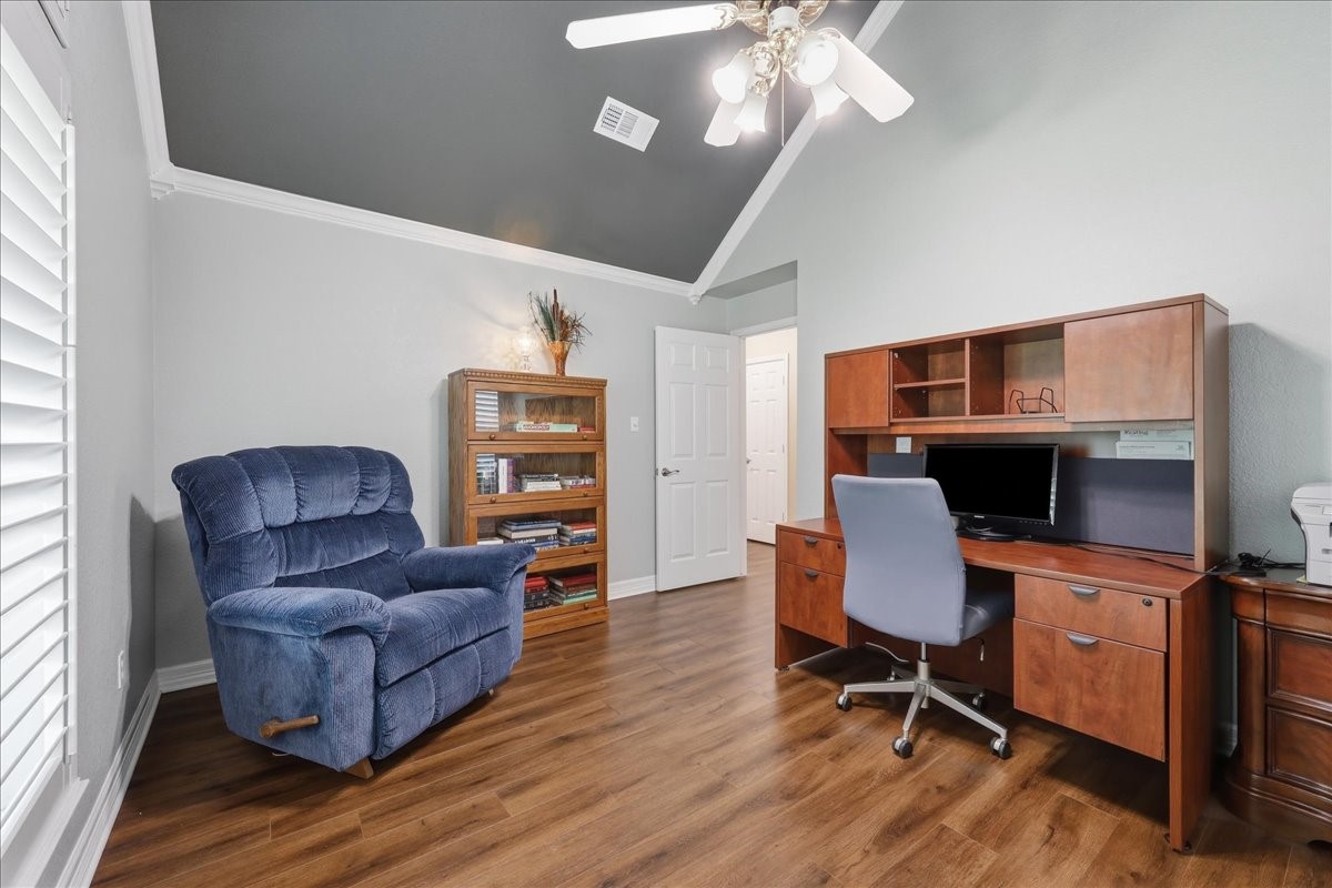 6329 Bent Water Drive Property Photo 21