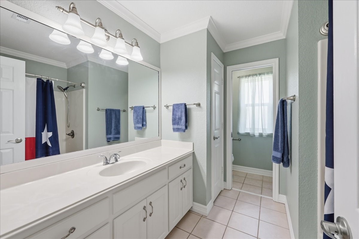 6329 Bent Water Drive Property Photo 22