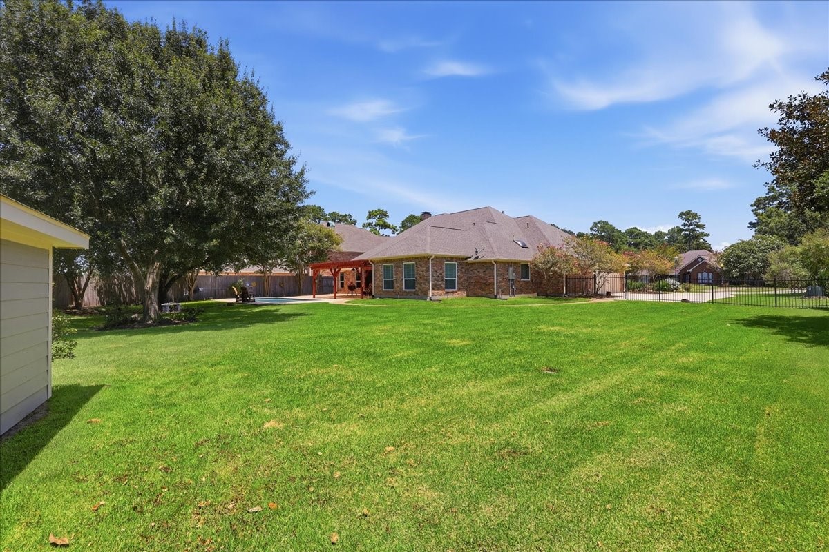 6329 Bent Water Drive Property Photo 33