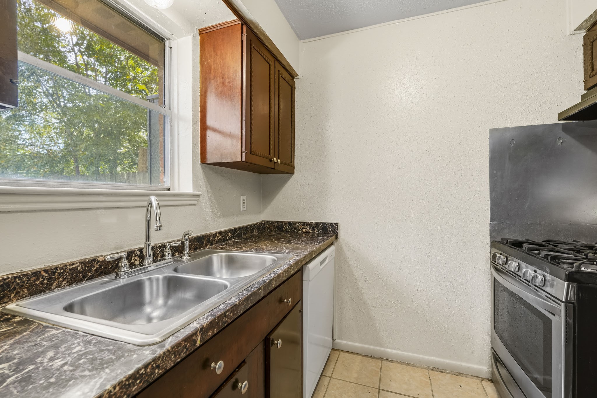 5315 Ridgestone Street Property Photo 10