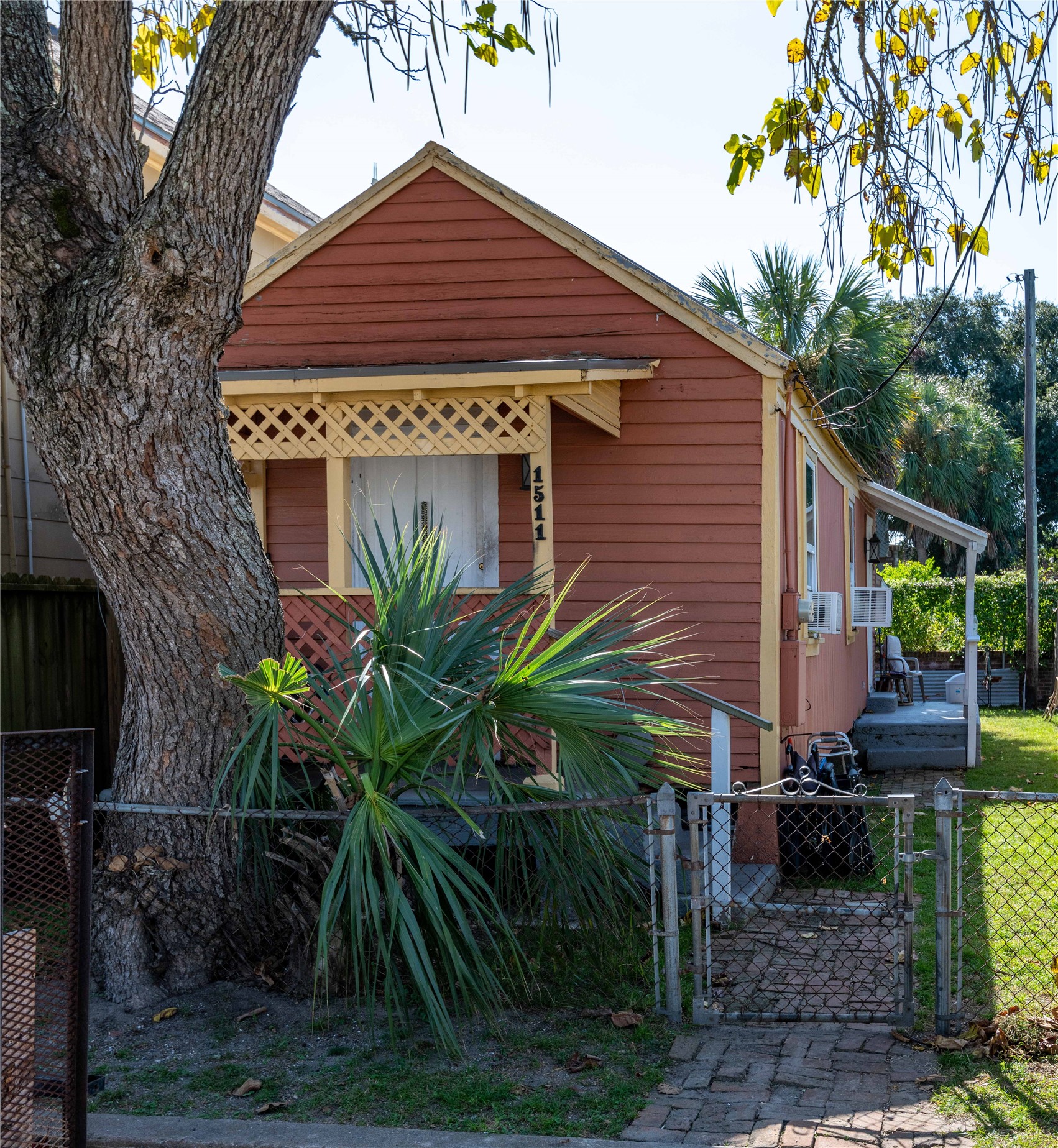 1511 J H Clouser Street Property Photo 1