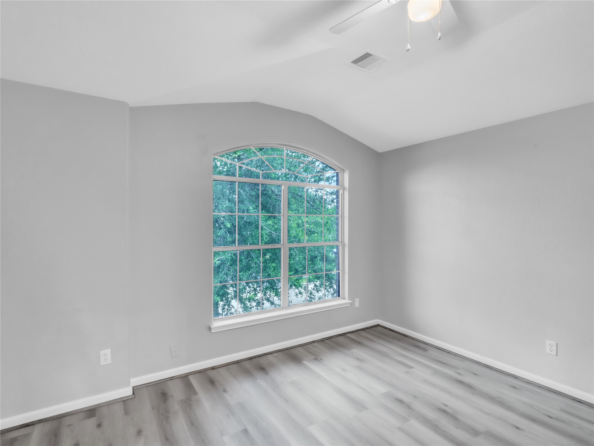 15834 Mountain Mist Trail Property Photo 21