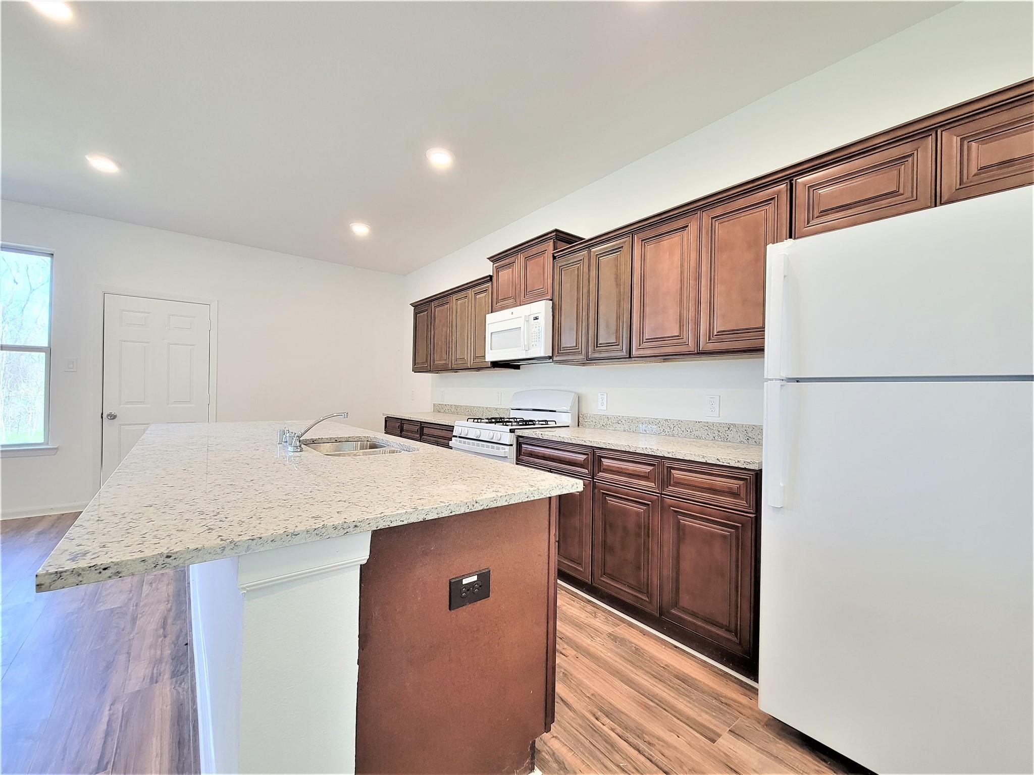 151 Island Boulevard Property Photo 5