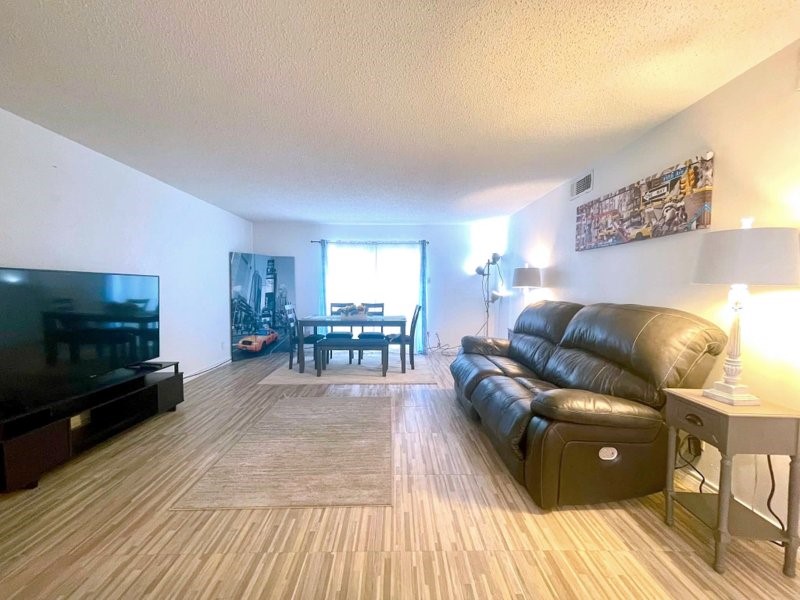 1901 S Voss Road 18 Property Photo 10
