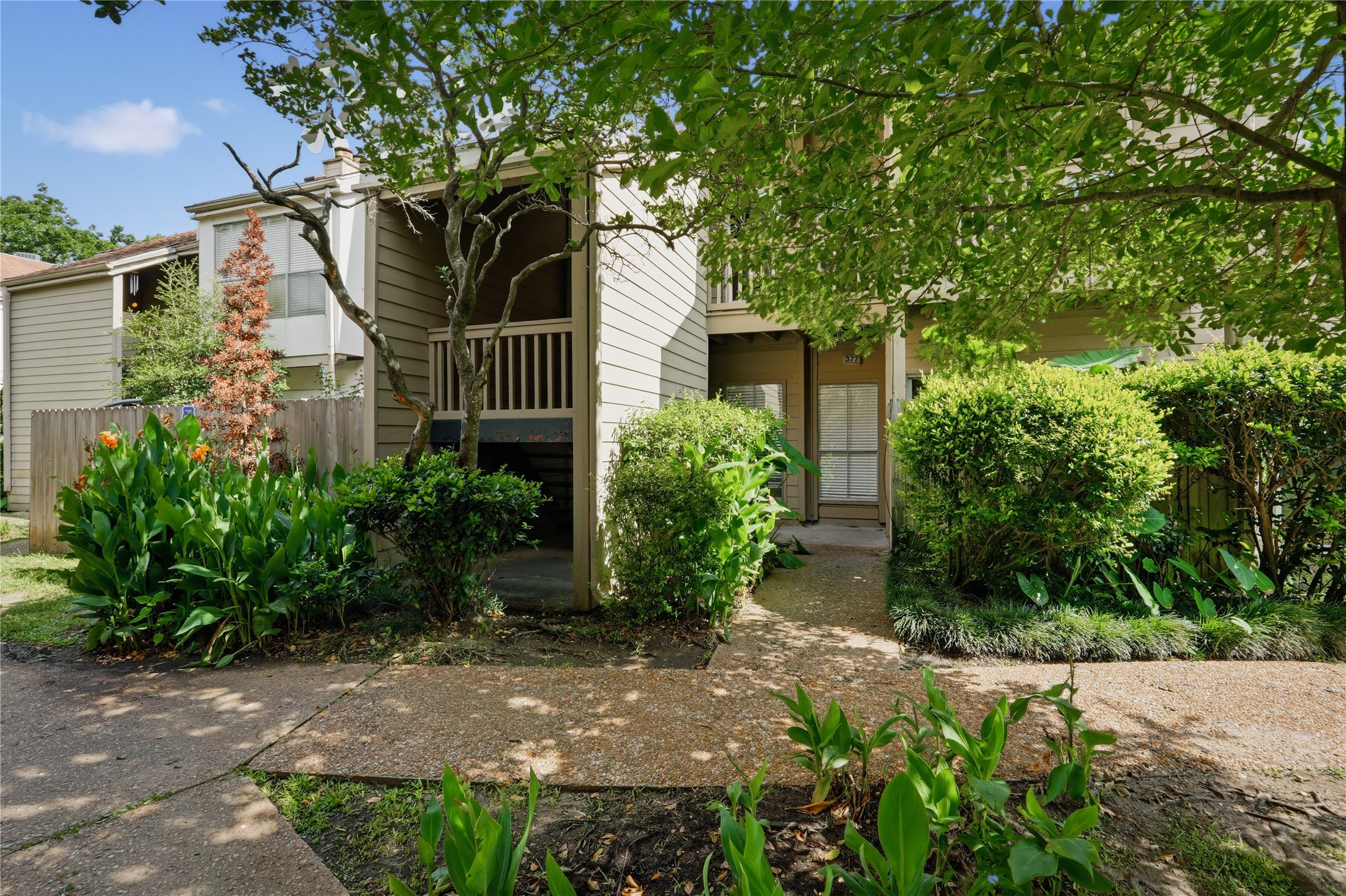 2100 Tanglewilde Street 378 Property Photo 3