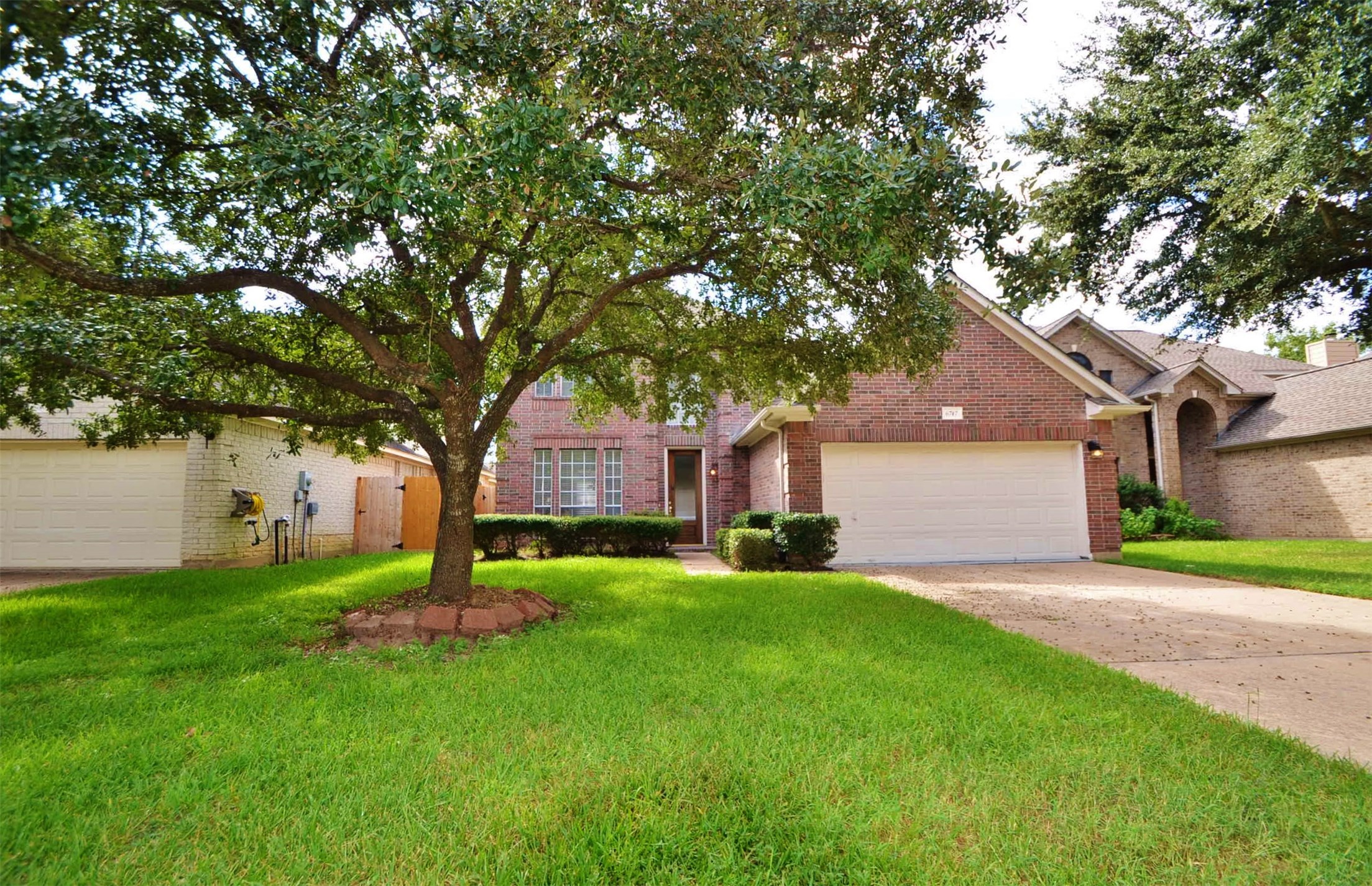 6747 Cleft Stone Drive Property Photo 1