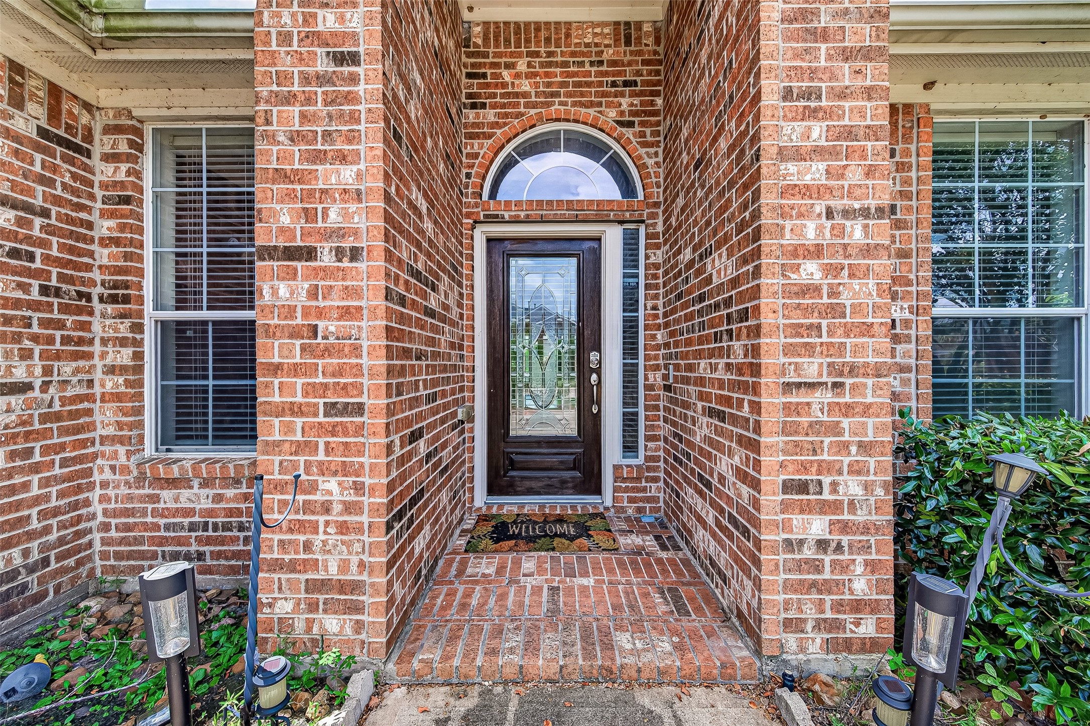 17927 Sugarloaf Bay Drive Property Photo 3