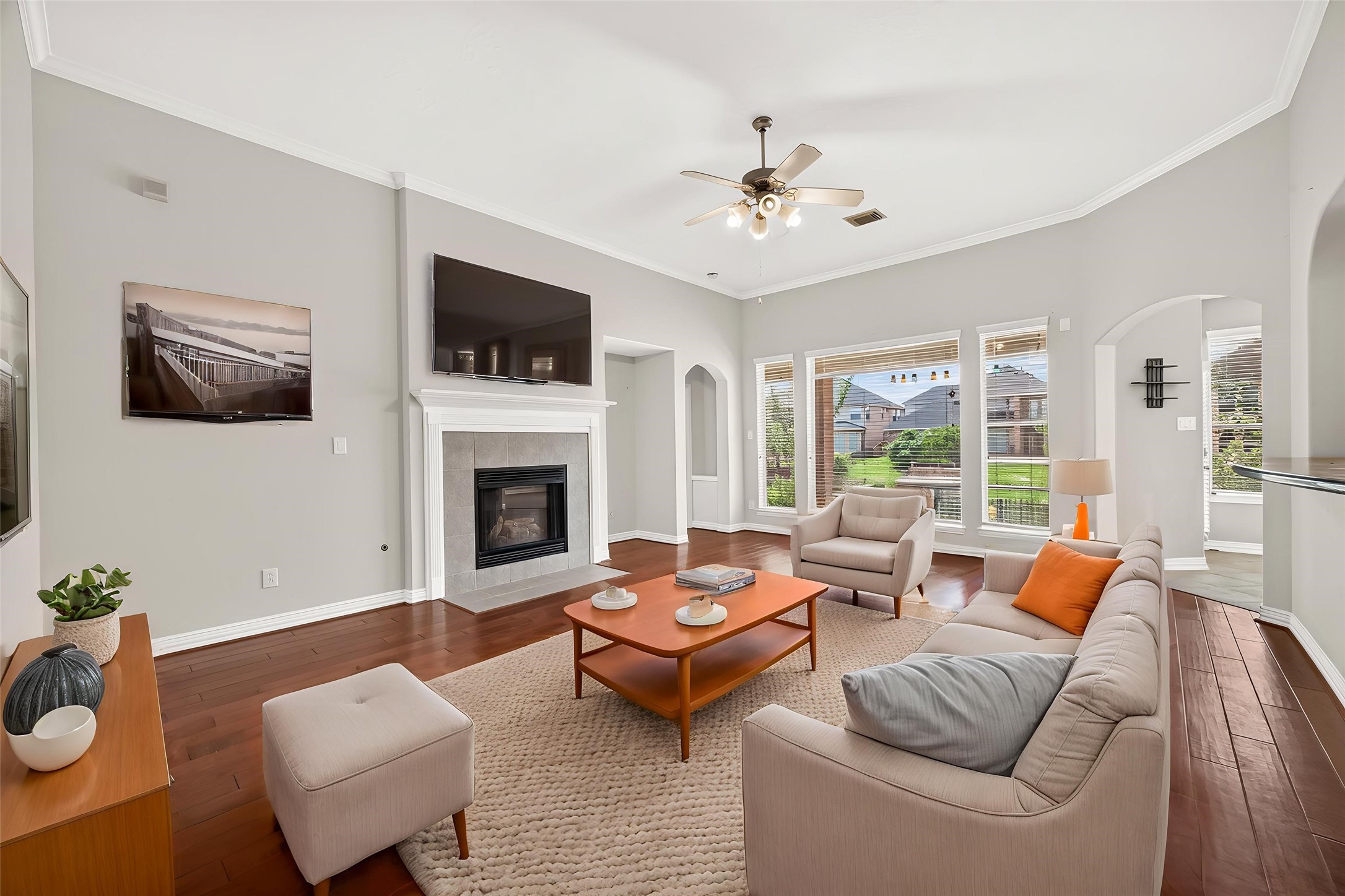 17927 Sugarloaf Bay Drive Property Photo 8