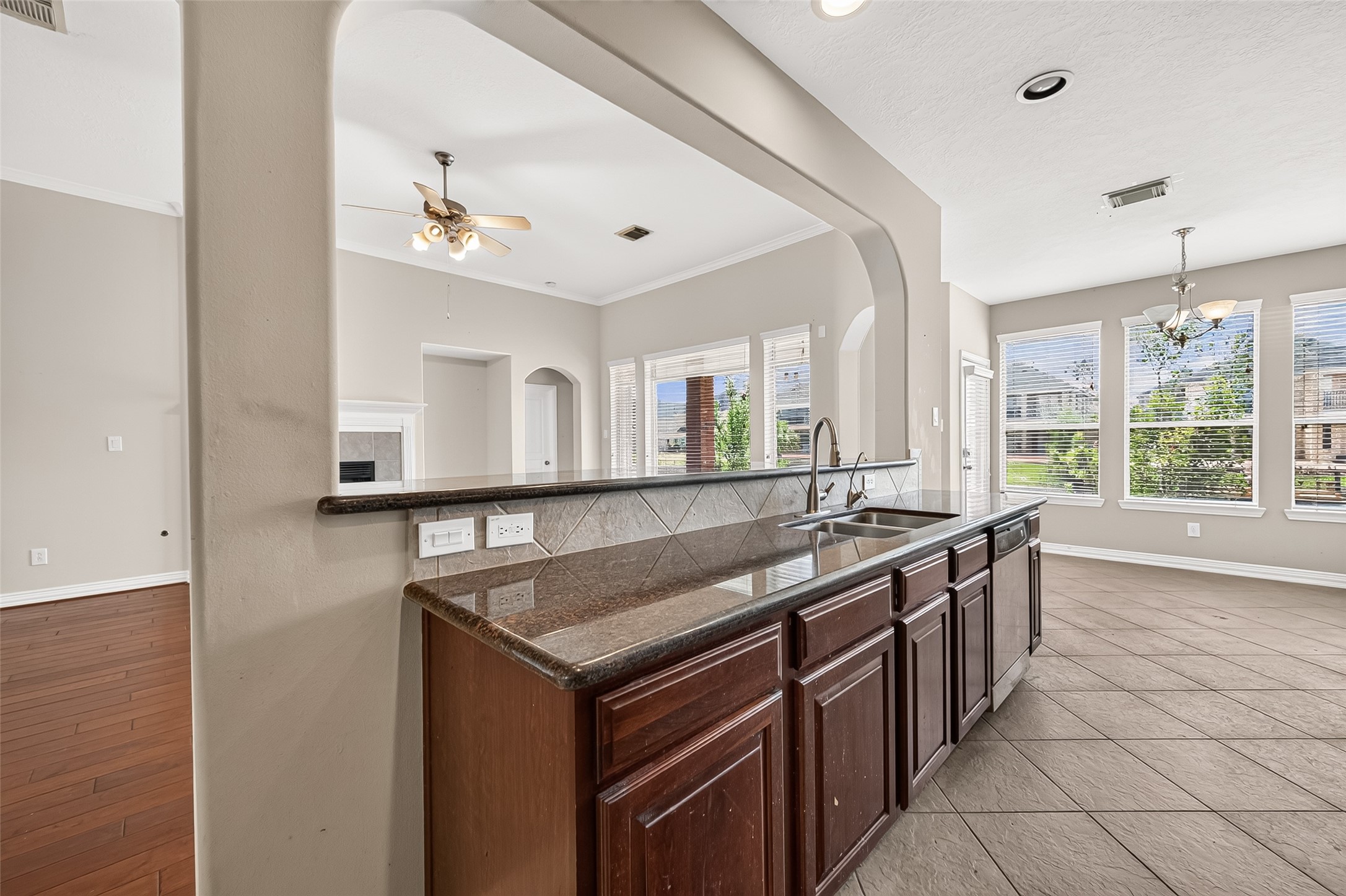 17927 Sugarloaf Bay Drive Property Photo 15