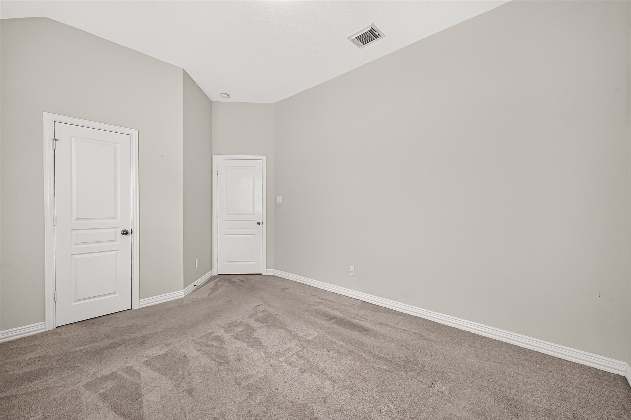 17927 Sugarloaf Bay Drive Property Photo 28