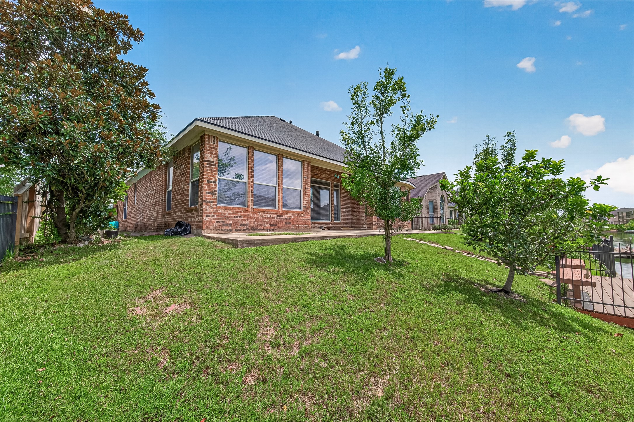 17927 Sugarloaf Bay Drive Property Photo 37