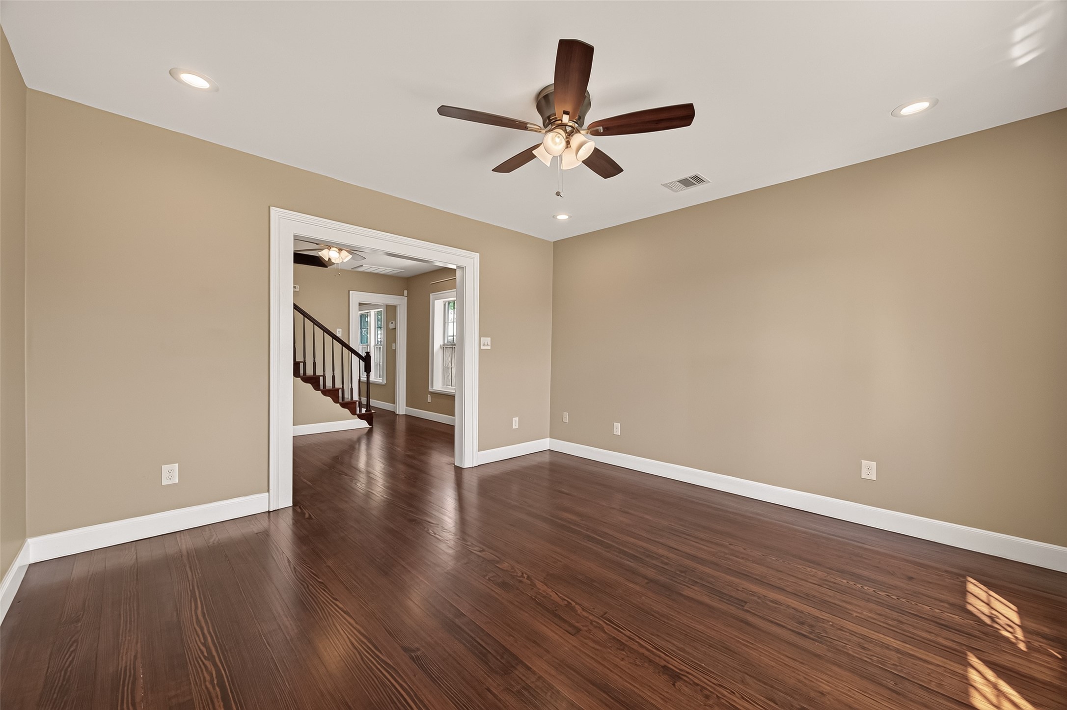 1305 Munger Street Property Photo 6