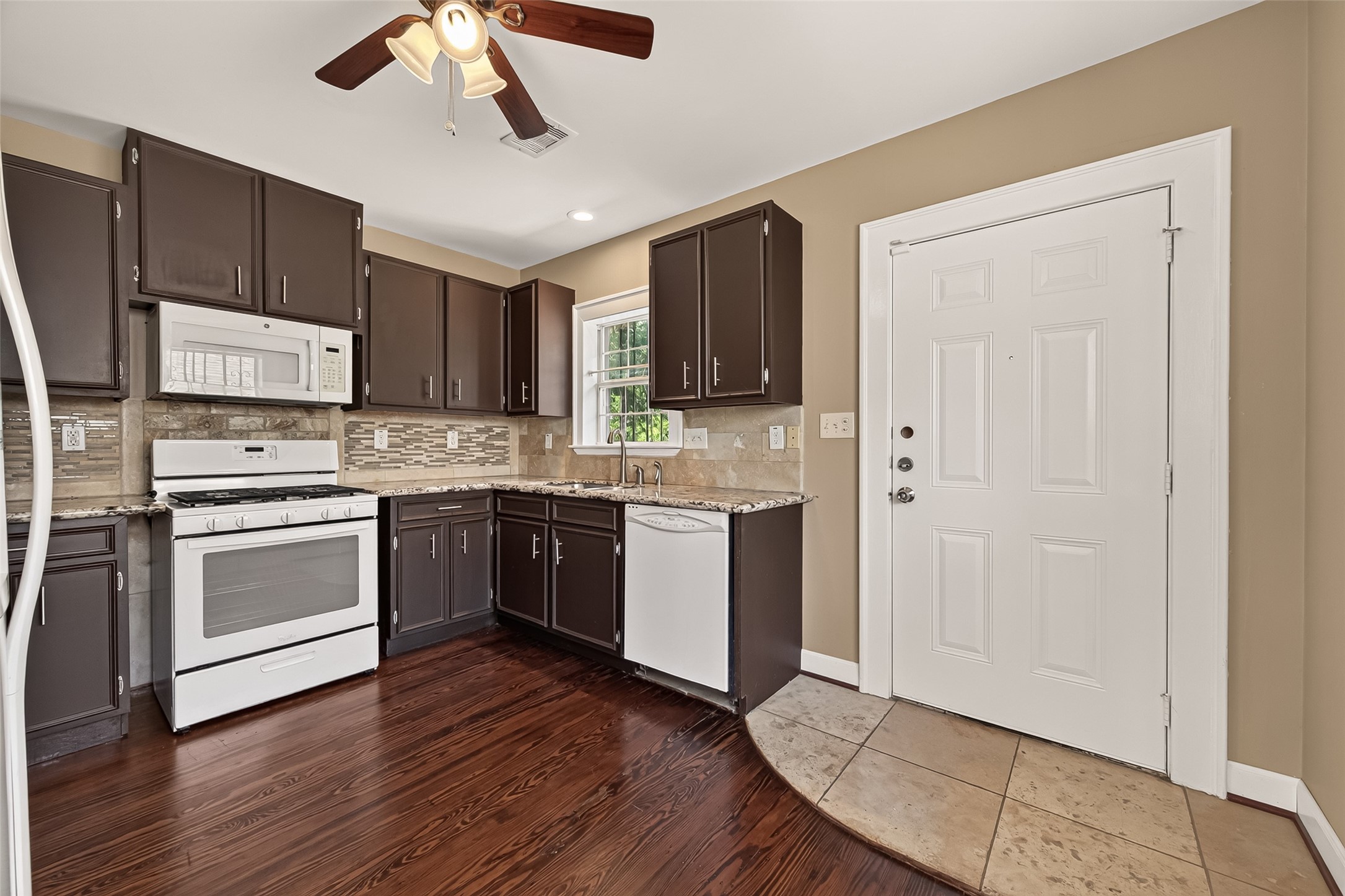 1305 Munger Street Property Photo 12