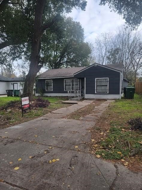 5318 Chennault Road Property Photo 1