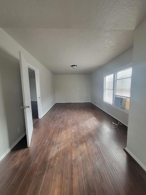 5318 Chennault Road Property Photo 4