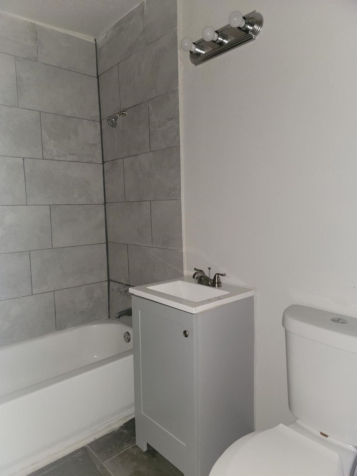 5318 Chennault Road Property Photo 11