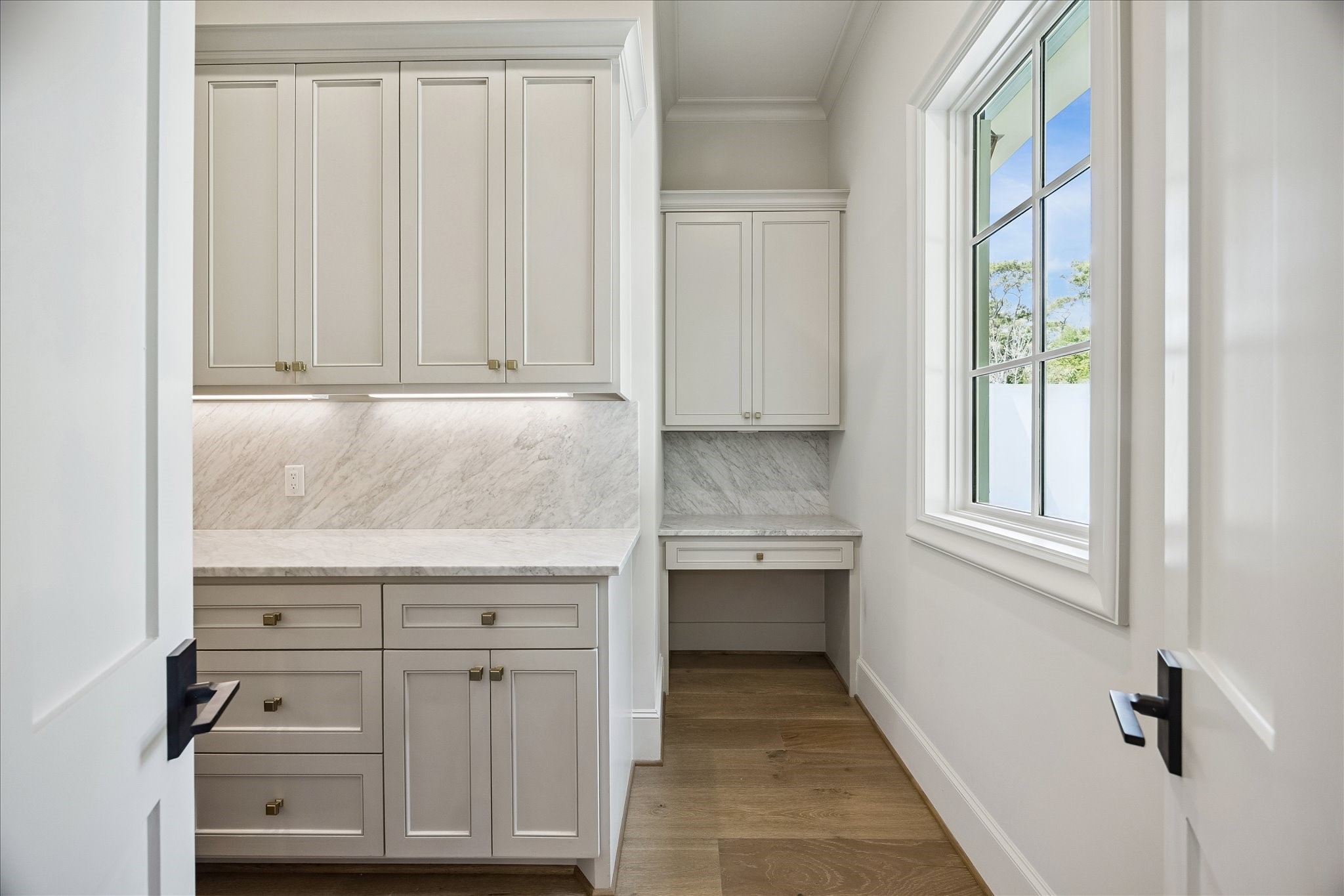 10801 Long Shadow Lane Property Photo 13