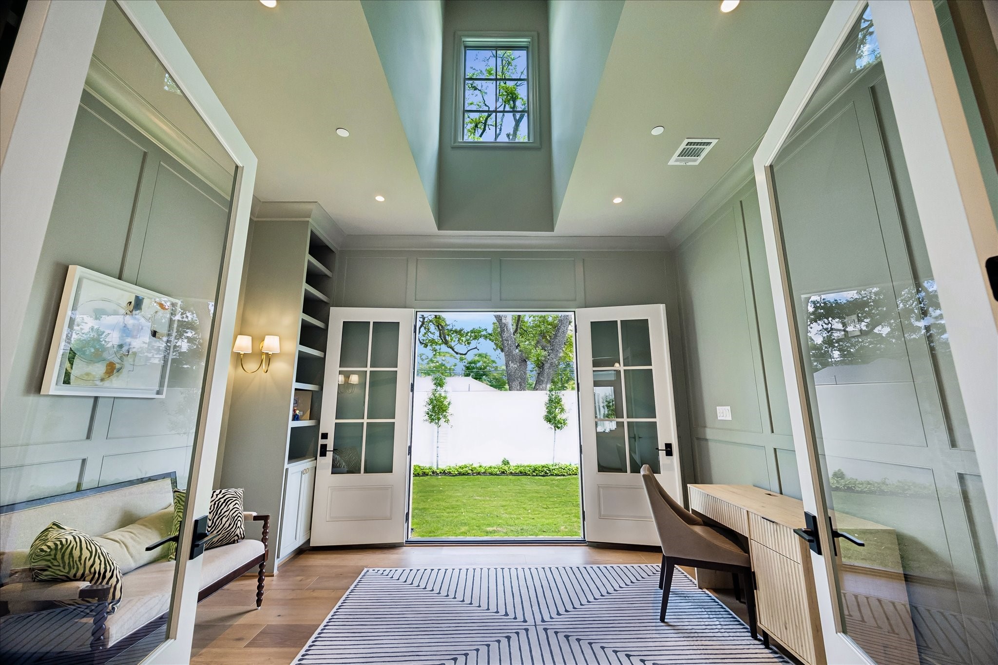 10801 Long Shadow Lane Property Photo 16