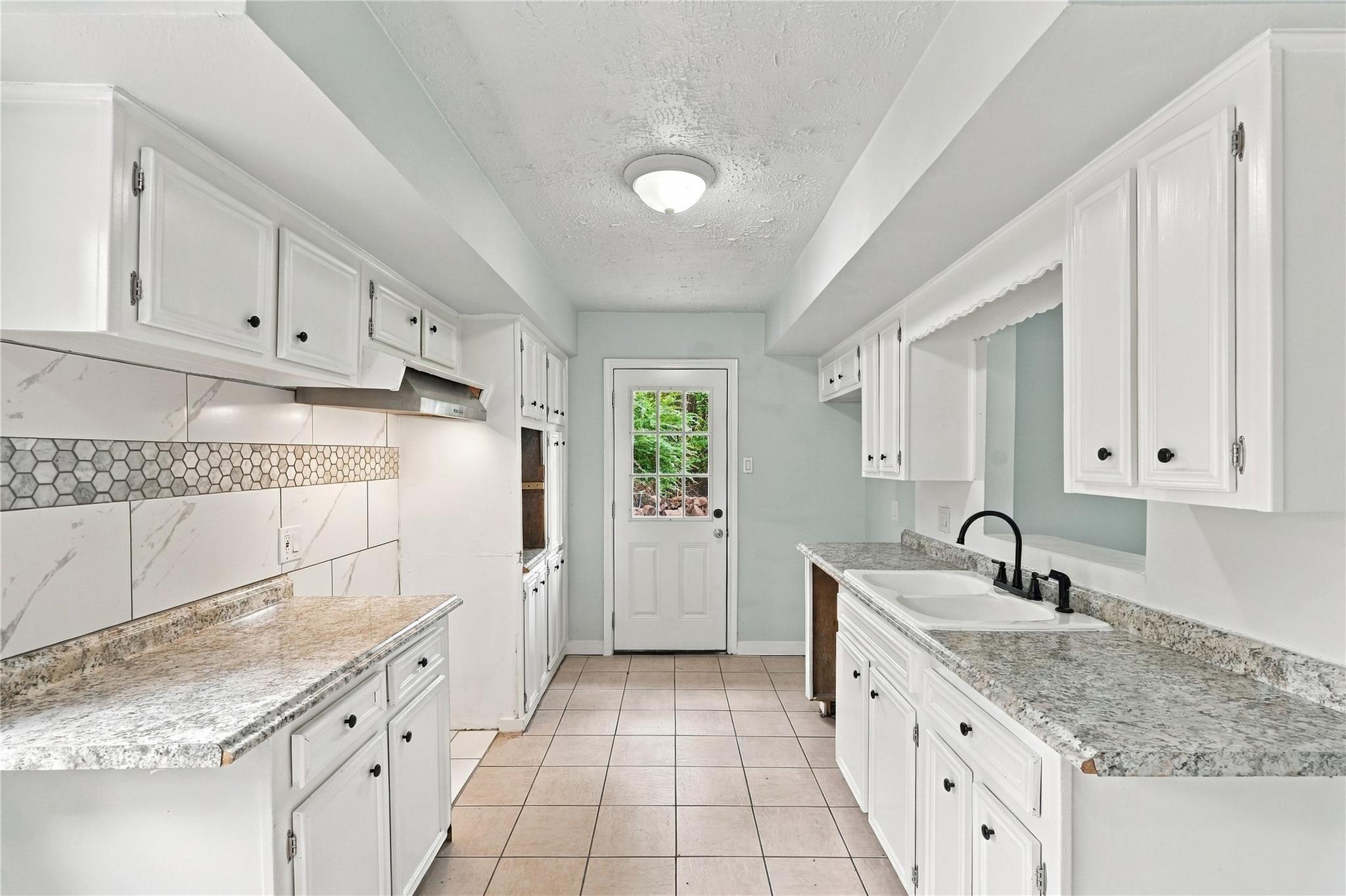 508 Alison Street Property Photo 4