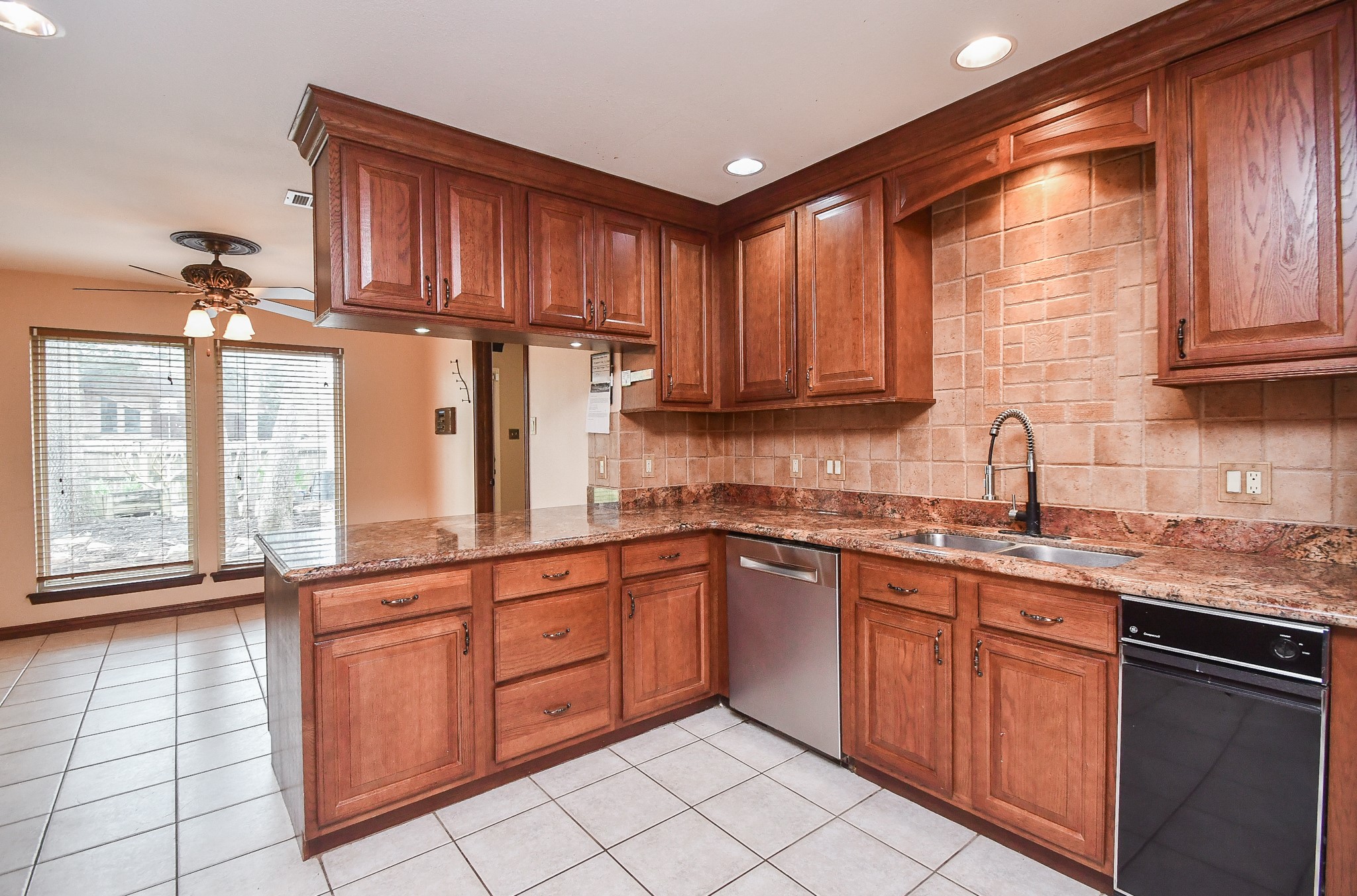 3826 Pecan Valley Drive Property Photo 14