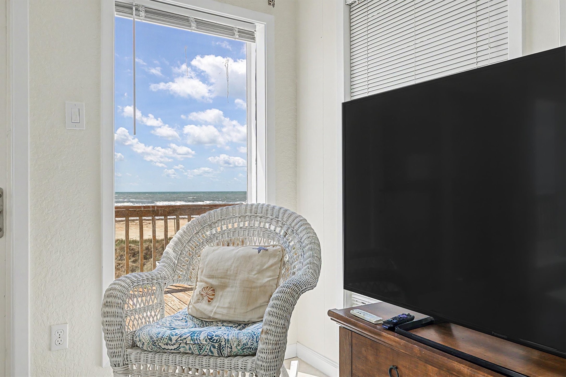 16505 Jamaica Beach Road Property Photo 9