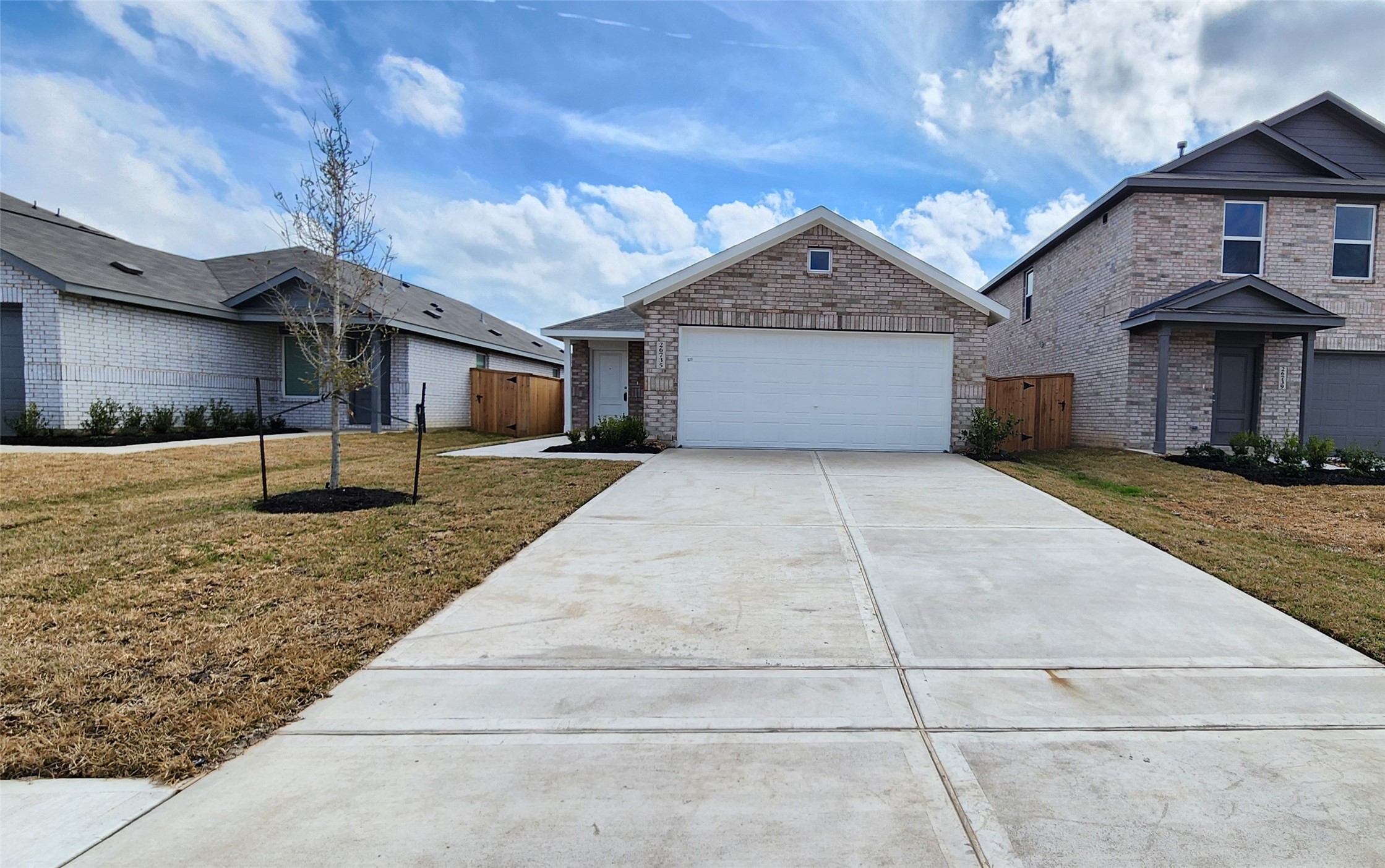 26735 Feather Reed Drive Property Photo 3