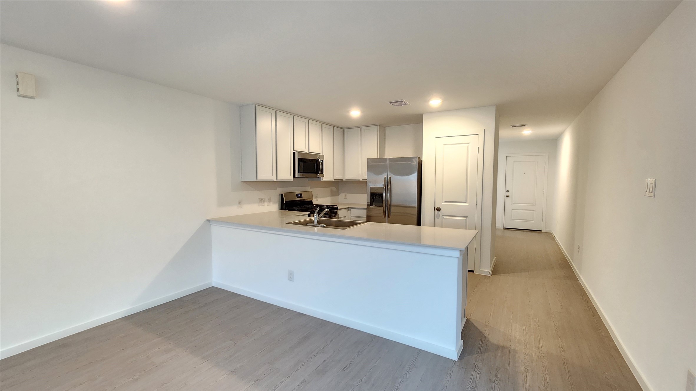 26735 Feather Reed Drive Property Photo 8