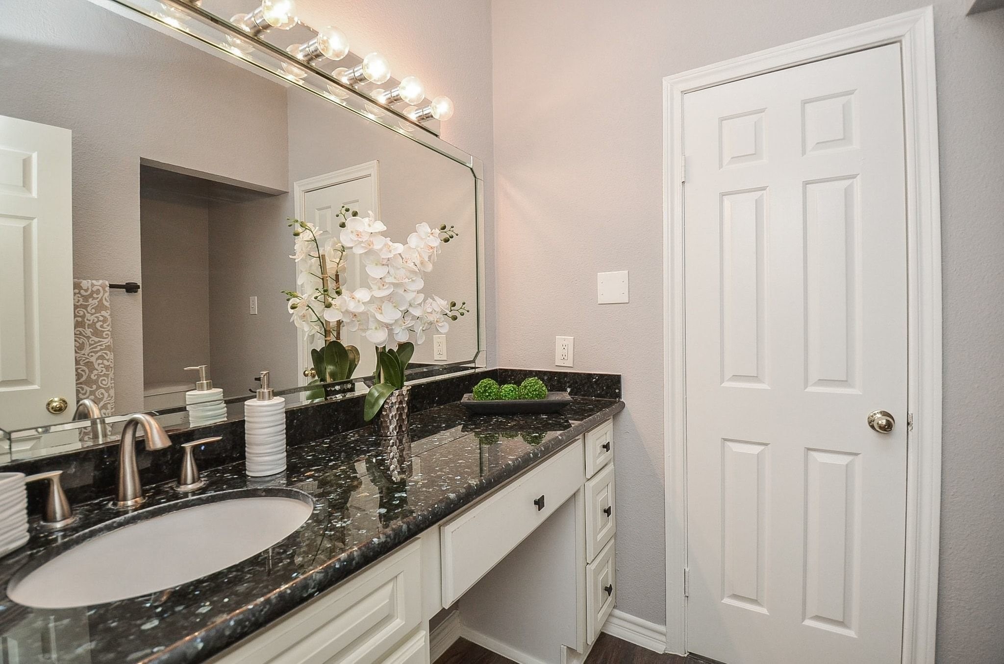 2255 Braeswood Park Drive 195 Property Photo 19