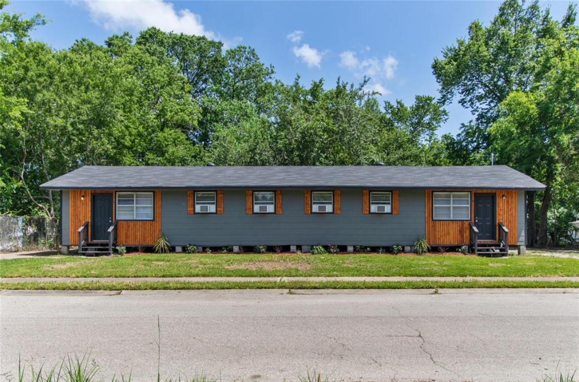 8410 Elrod Street Property Photo 1