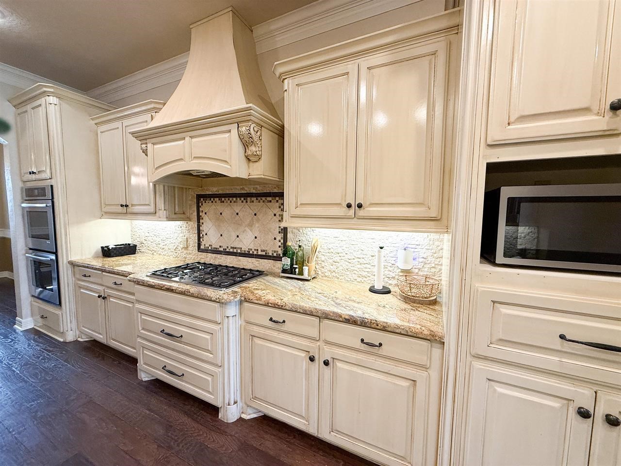 6470 Claybourn Drive Drive Property Photo 8