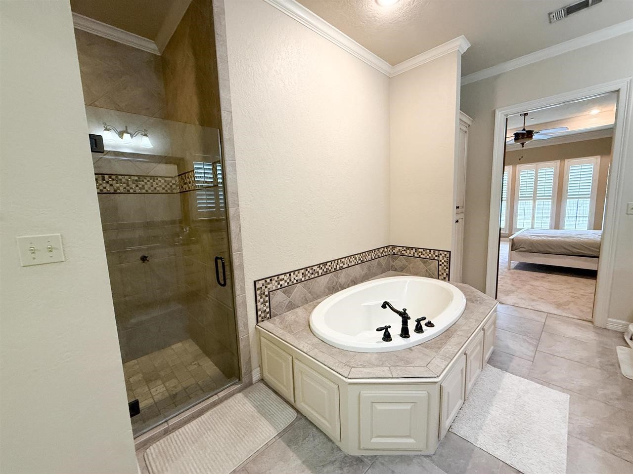 6470 Claybourn Drive Drive Property Photo 16