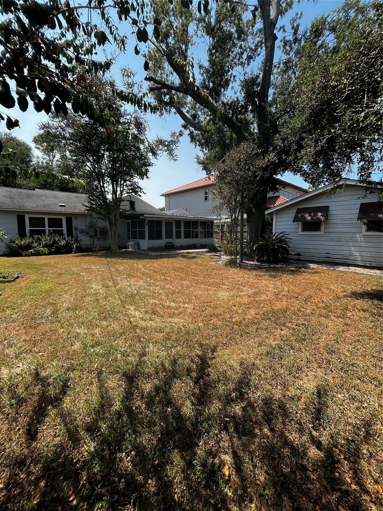 6506 Clawson Street Property Photo 6