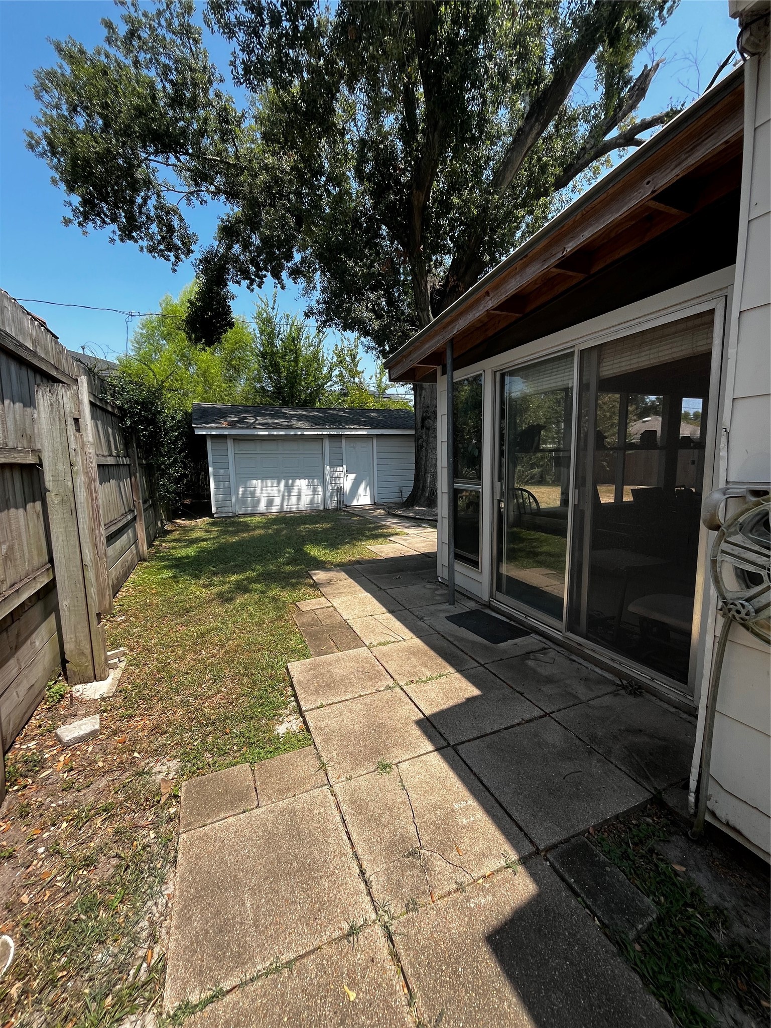 6506 Clawson Street Property Photo 8