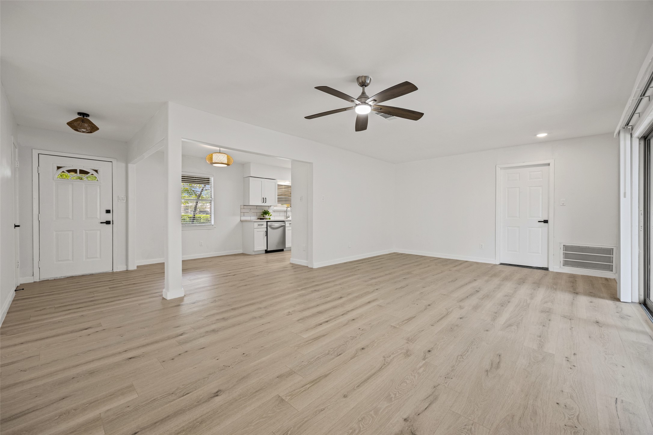 1400 Saint Edwards Drive Property Photo 7