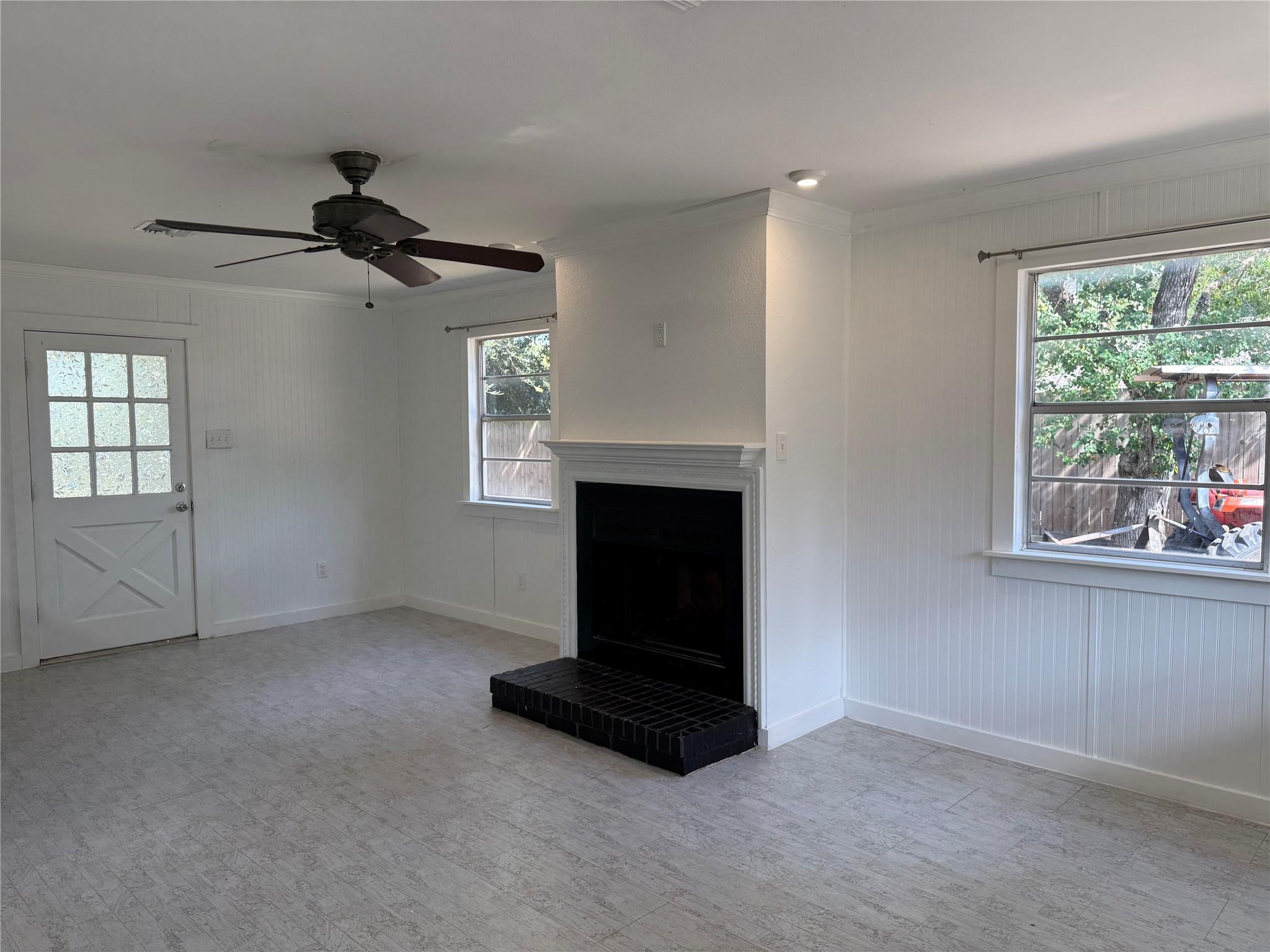 812 1st Street Property Photo 3