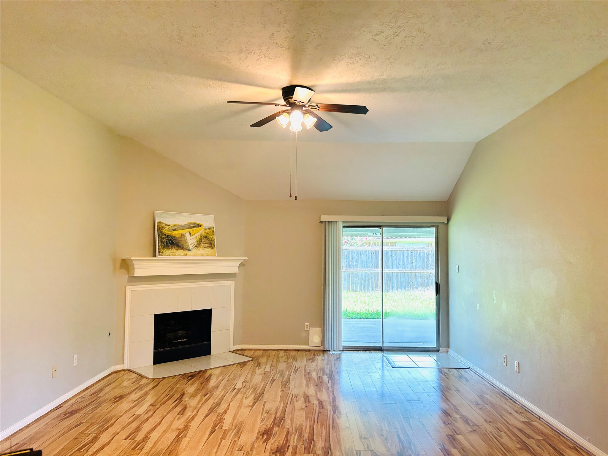 1404 Helmsley Drive Property Photo 11