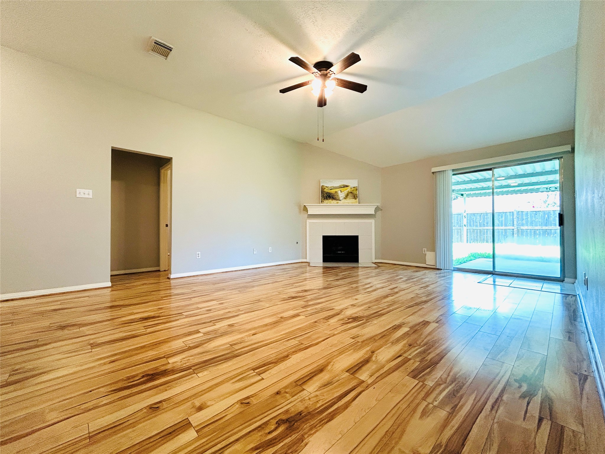 1404 Helmsley Drive Property Photo 15