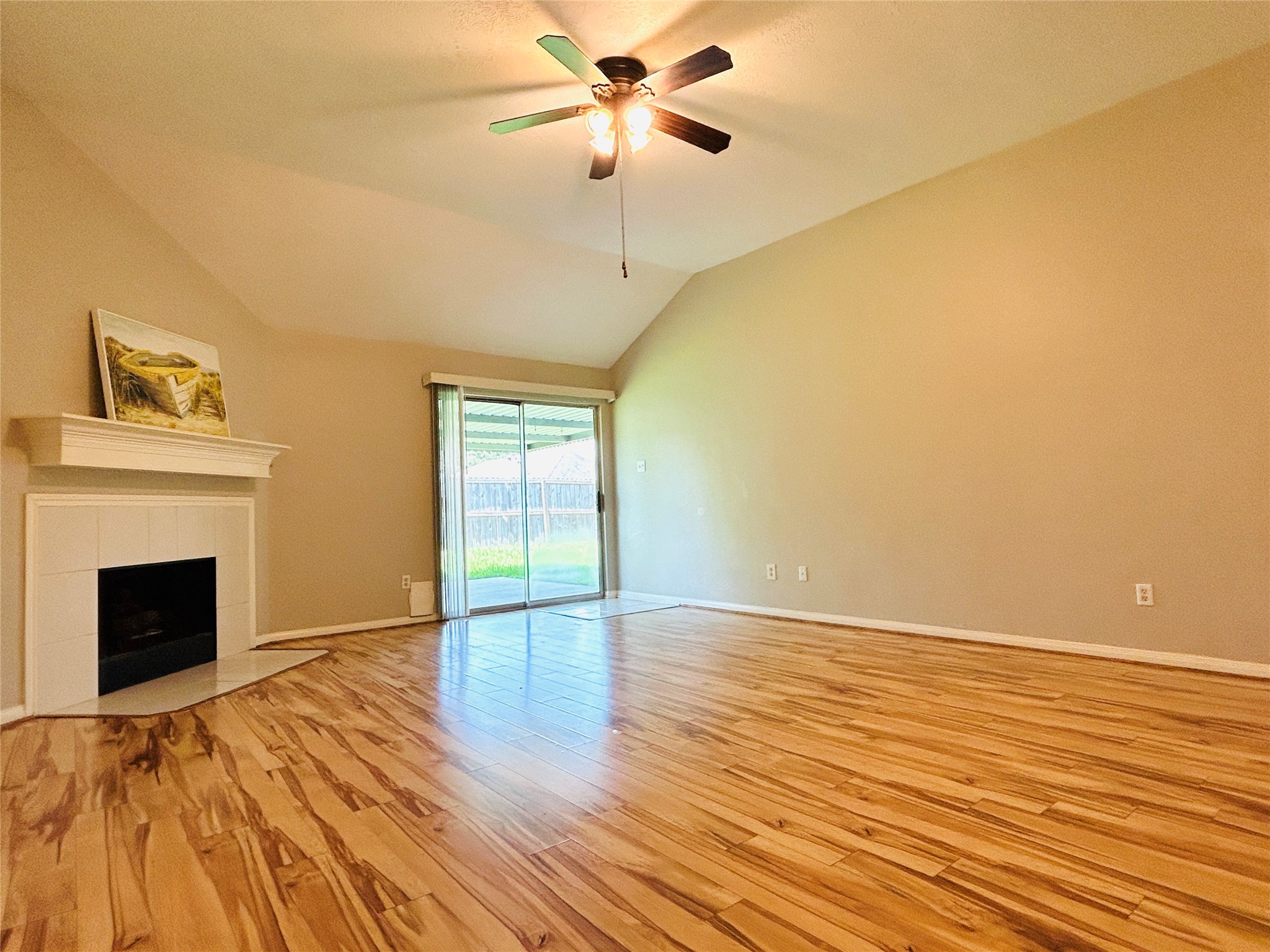 1404 Helmsley Drive Property Photo 16