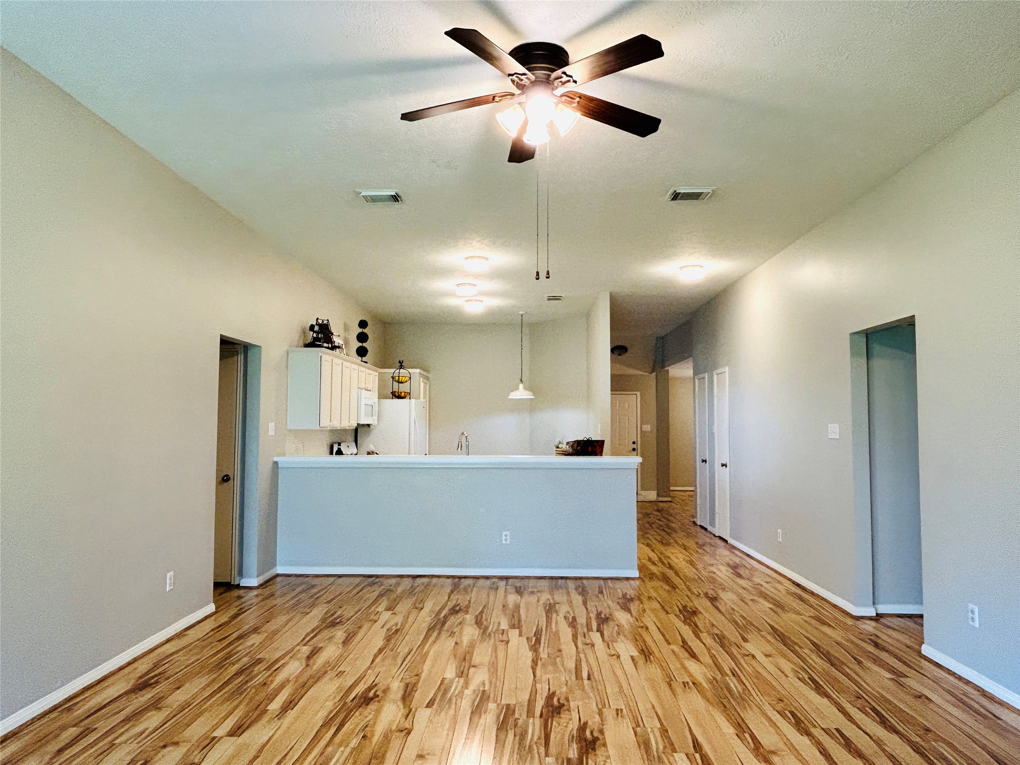 1404 Helmsley Drive Property Photo 17