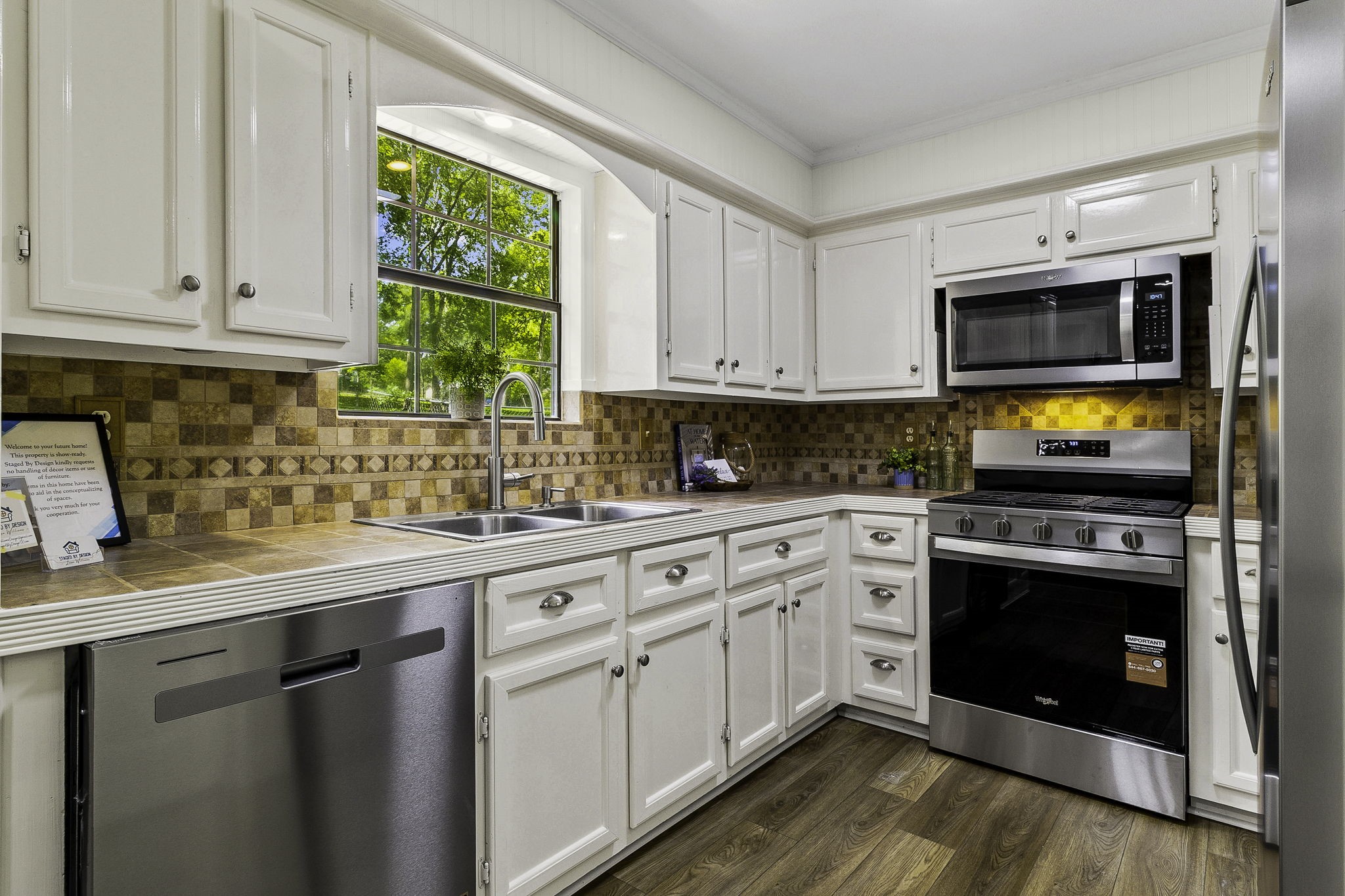 51 Rustling Oaks Street Property Photo 16