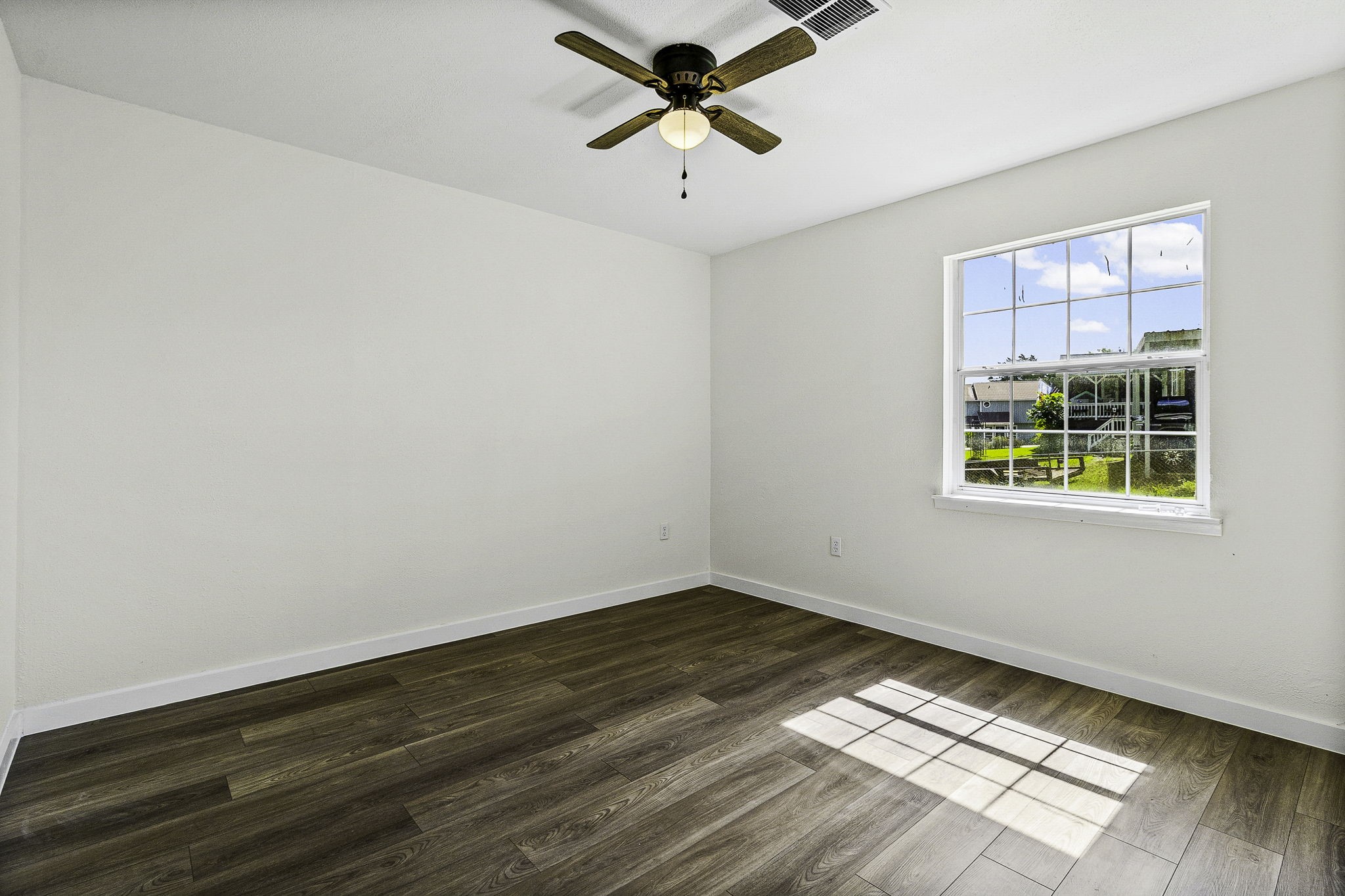 51 Rustling Oaks Street Property Photo 25