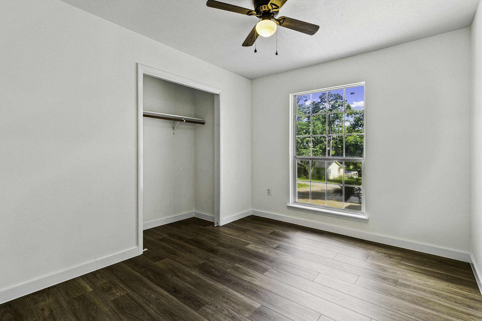 51 Rustling Oaks Street Property Photo 28